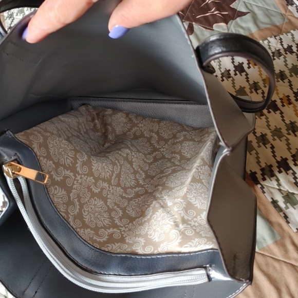 Purse - Picture 5 of 5